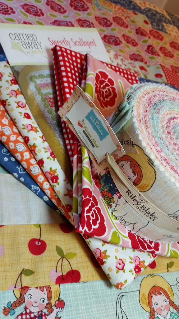 Sweetly Scalloped kit is now available!!