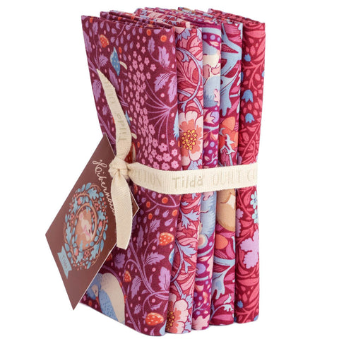 "Hibernation"- Hibiscus/Mulberry 5 piece Fat Quarter Bundle