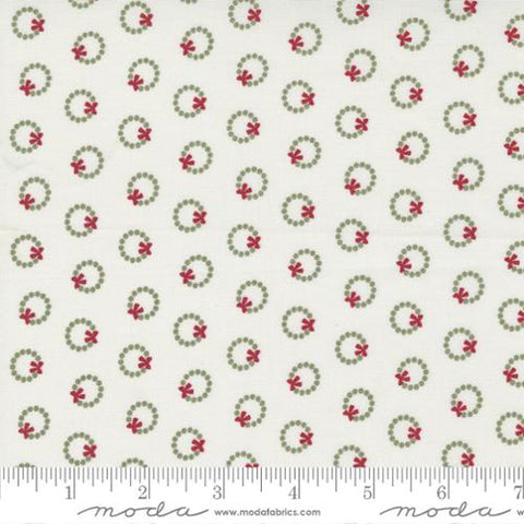 "Christmas Eve"-Wreath Dot Blenders Snow by Lella Boutique for Moda