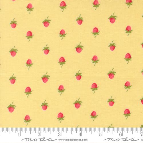 "Bloomsberry" Buttermilk by Camille Roskelley for Moda
