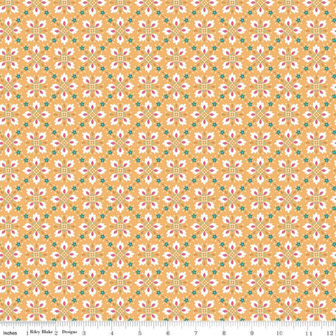 "Home Town"- Hamilton Heirloom Daisy by Lori Holt of Bee in My Bonnet for Riley Blake