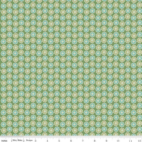 "Home Town Holiday" Wreath Clover by Lori Holt of Bee in My Bonnet for Riley Blake