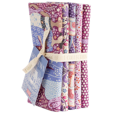 "Hometown"-Plum Grape Fat Quarter Bundle-5 Fabrics