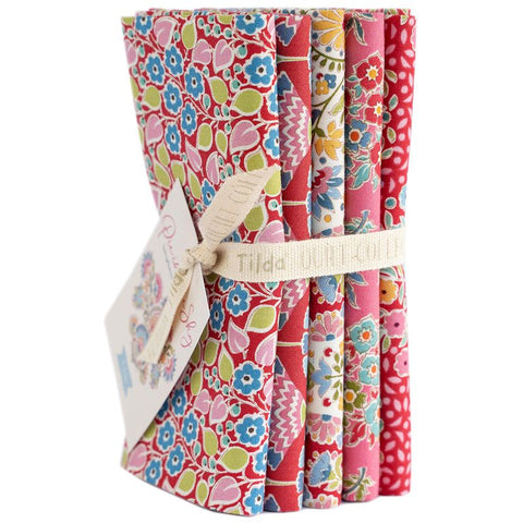 "Pie in the Sky"-Fat-Quarter-Bundle-Red-Pink-5 Fabrics